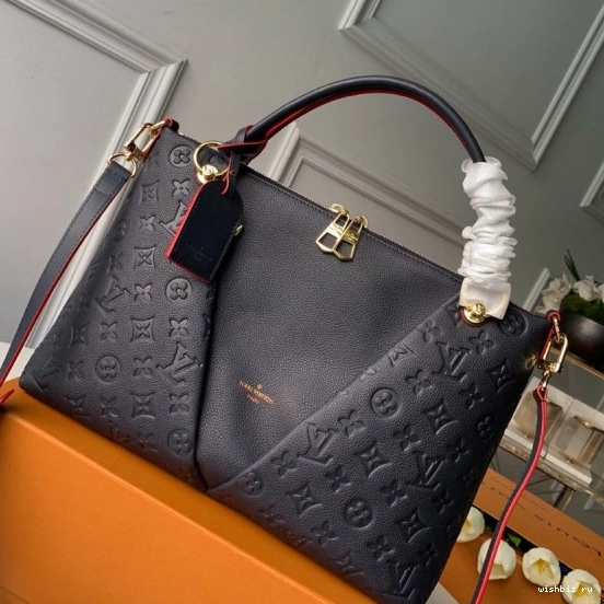 WIS MM TOTE VUITTON V LOUIS 0122